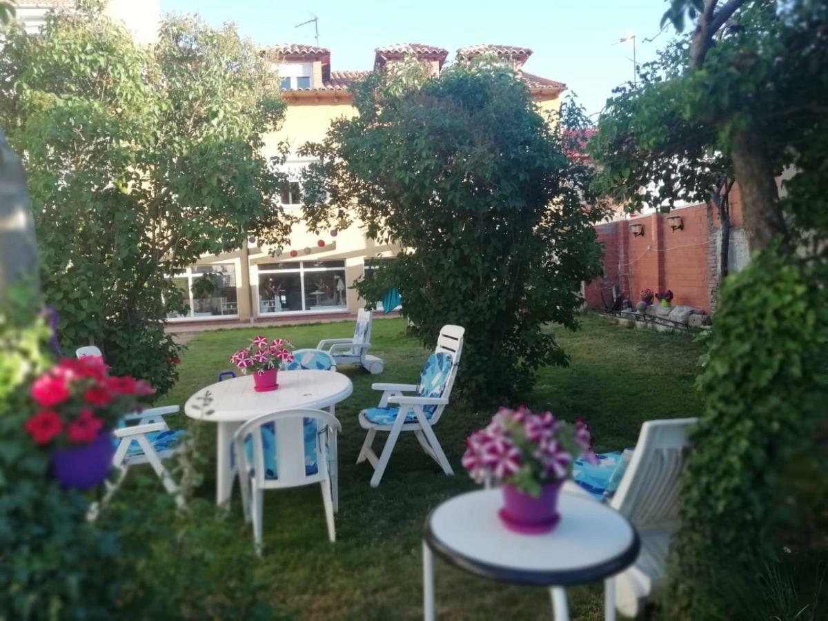 Boleta A 5 Minutos De Leon, Casa Con Jardin Villa San Andres del Rabanedo Luaran gambar